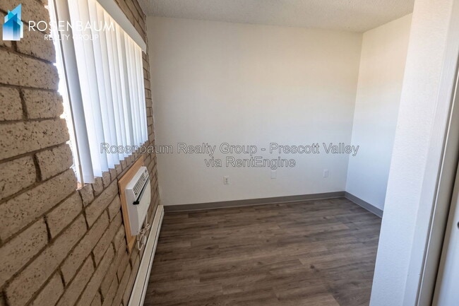 8469 E Yavapai Rd Unit B