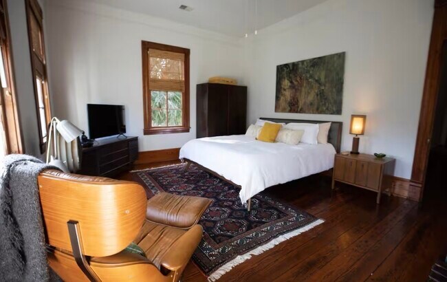 Photo - 2328 Avenue M