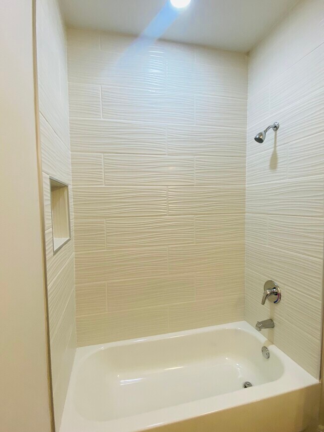 Photo - 5001 N Dahlia St