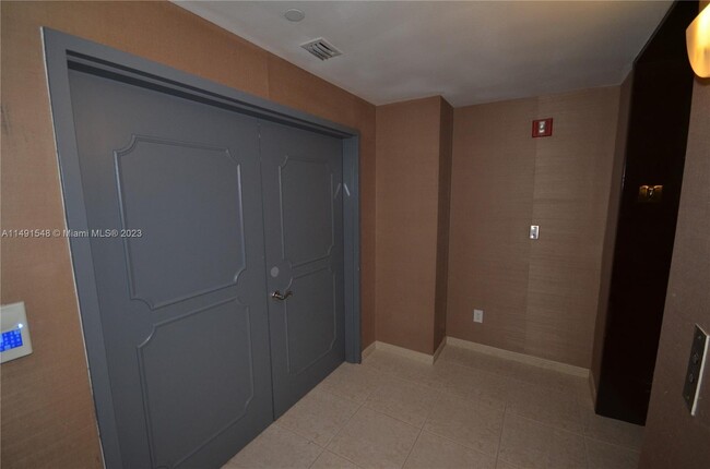 Photo - 21050 Point Pl Condominio Unidad 306