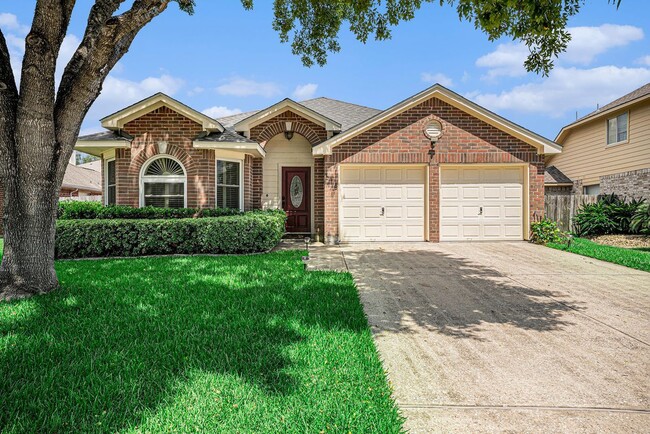 Building Photo - 618 Bay Oaks Dr Rental
