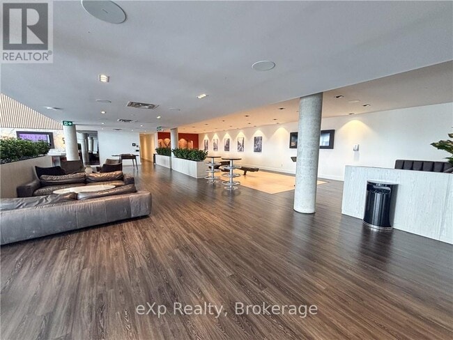 Photo - 15 Wellington St S Unité 2307