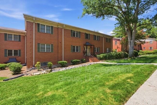 Building Photo - 430 Lindbergh Drive NE