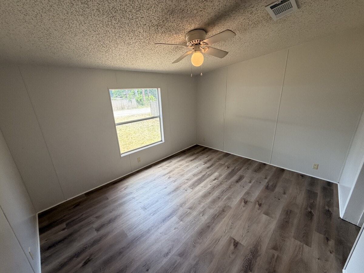 Photo - 6525 Burdick St