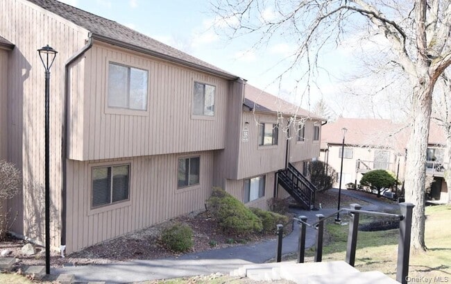 Building Photo - 3502 Fox Ln