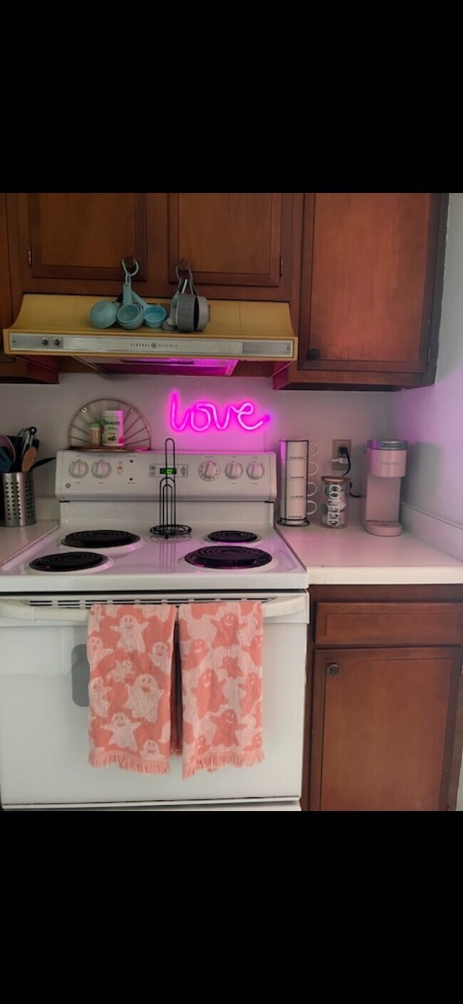 1613 Stonebridge Rd Apartments For Rent in West Bend, WI