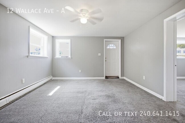 Building Photo - 12 Wallace Ave Unit A