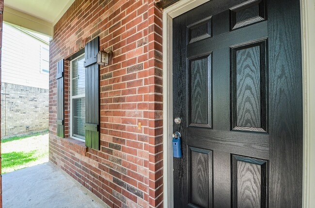 Photo - 10302 Deer Lodge Ct