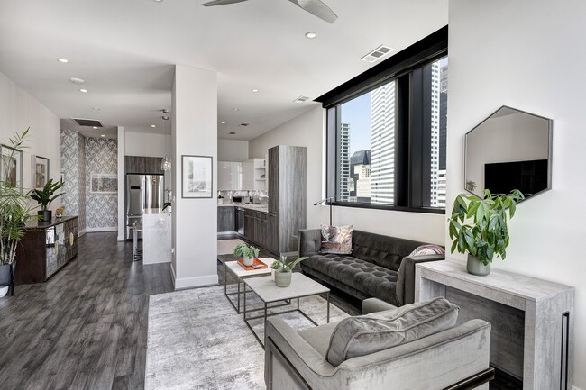 Photo - 1211 Caroline St Unidad 1501