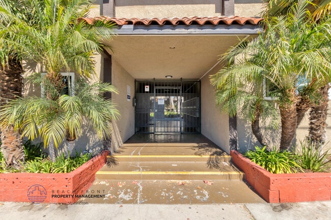 Photo - 3351 Marine Ave.