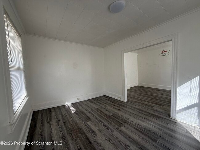 Photo - 216-216 14th Ave