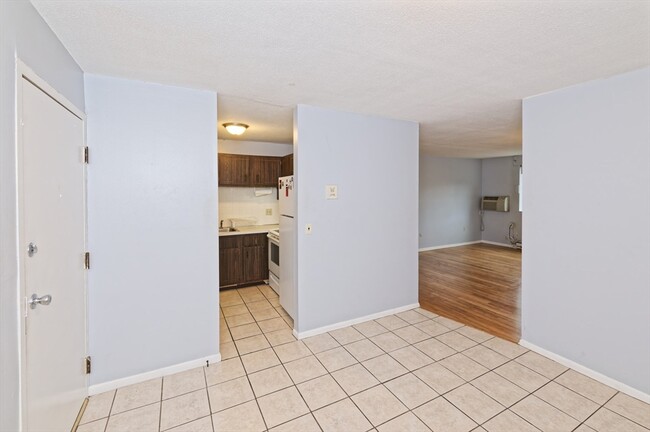 Photo - 17 Weld St Unit 32