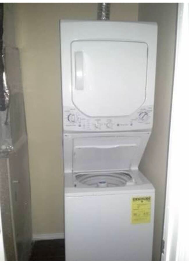 In unit washer/dryer - 1441 S Frisco Ave Unit #C