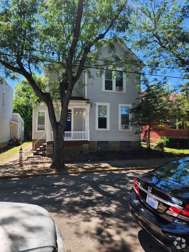 Building Photo - 1605 Banklick St Rental