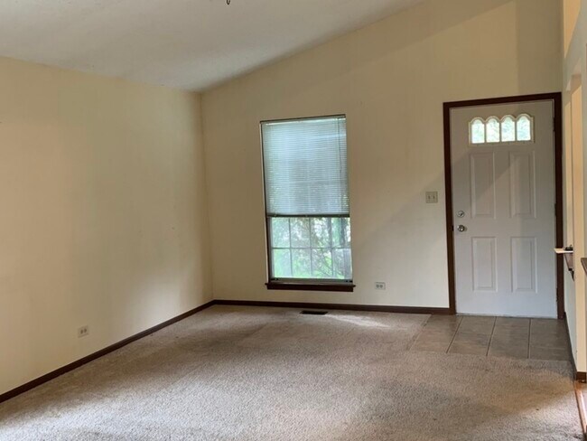 Photo - 2282 Weatherford Ln