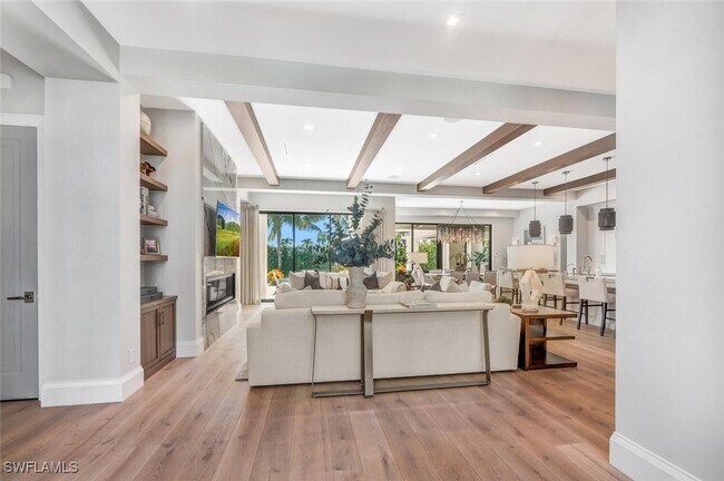 Photo - 556 17th Ave S