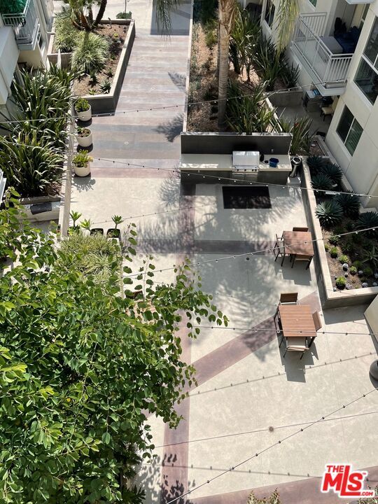 courtyard - 12655 Bluff Creek Dr Unidad 415 Rental