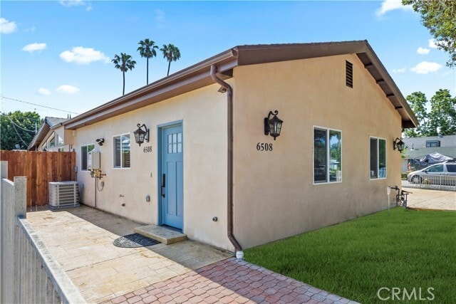 Building Photo - 6508 Oakdale Ave Rental