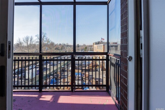 Photo - 72-31 Metropolitan Ave Unit 4B