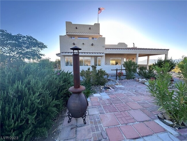 Photo - 2341 Lynn Way