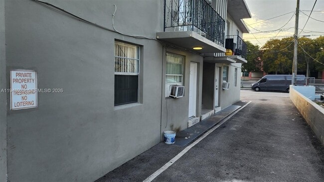 Photo - 329 SW 6th Ave Unidad 2