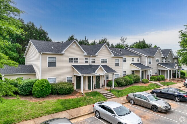 Photo - Griffith Commons Apartments