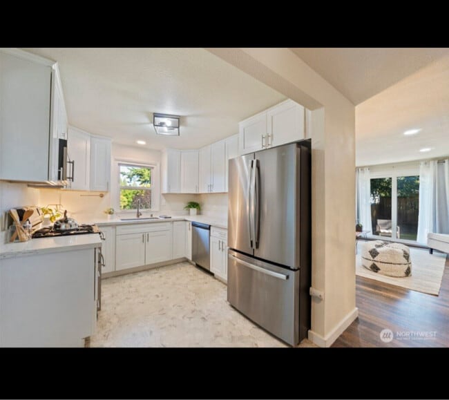 Photo - 6410 Cypress St