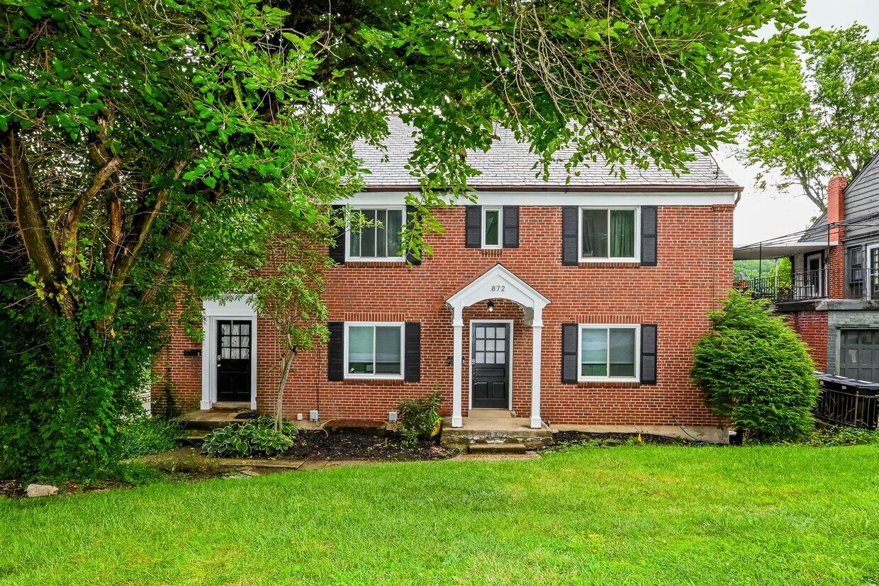 Photo - 872 Clifton Crest Terrace