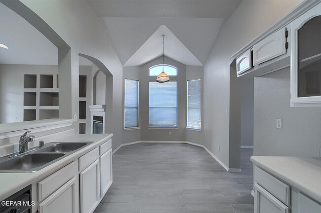 Photo - 233 Lago Claro Dr