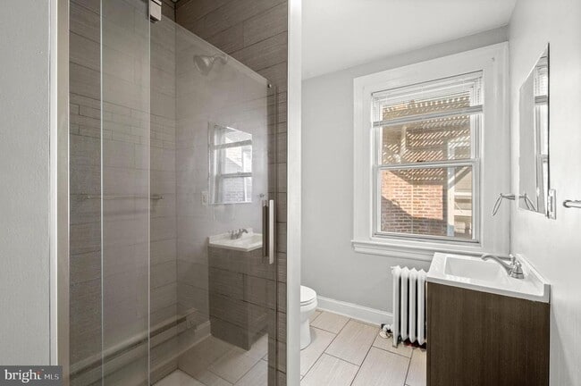 Photo - 836 W Lancaster Ave