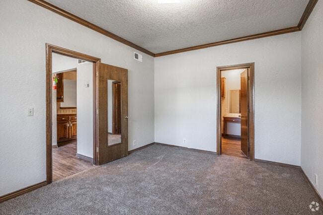 Eagle Crest Apartments