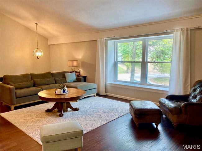 Photo - 9 Tree Hill Ct