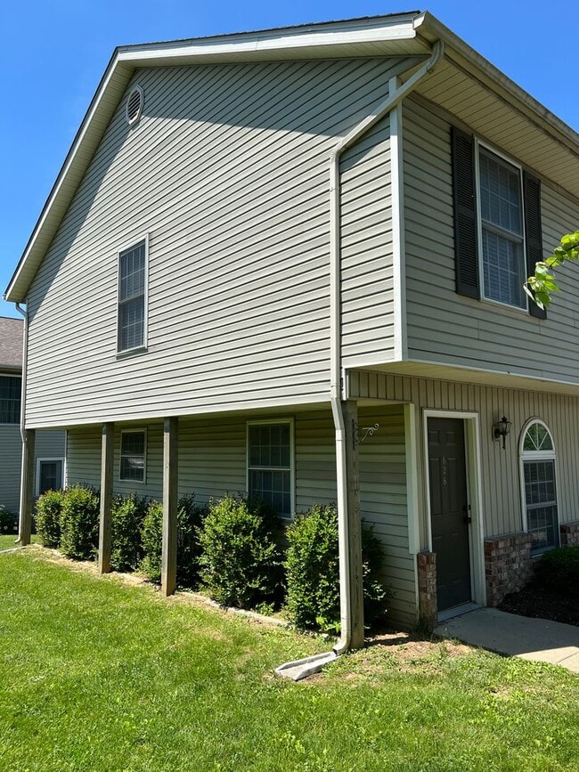 Building Photo - Available June 2026;  Monthly rent is $1,700 Rental