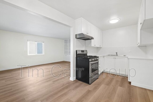 Photo - 121 E Bay St Condo Unit D