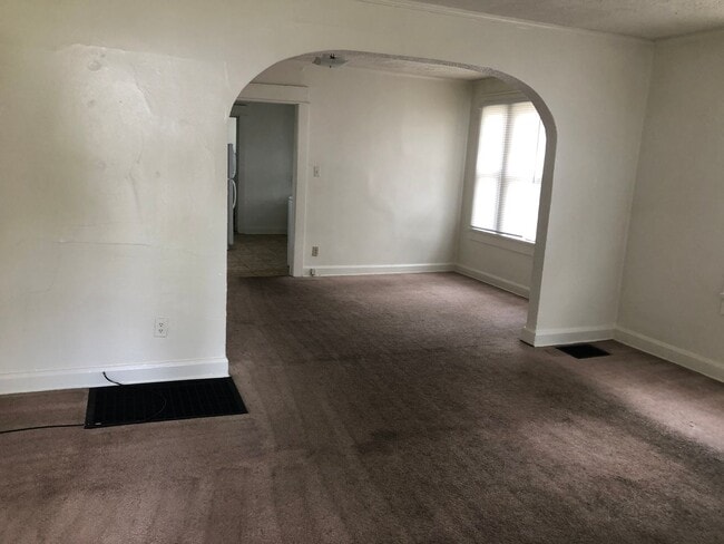 Photo - 202 E 15th St