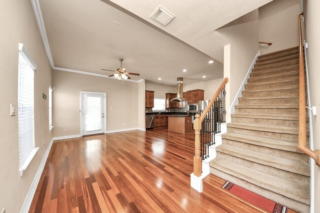 Photo - 917 McKinney Park Ln