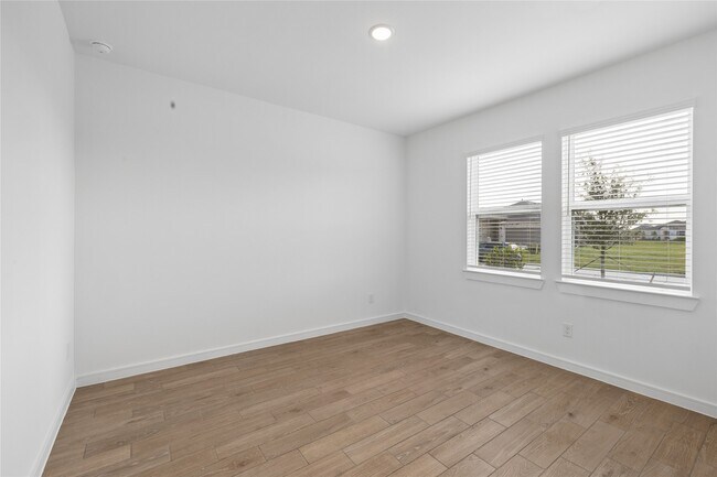 Photo - 698 Daniels Lk Ln