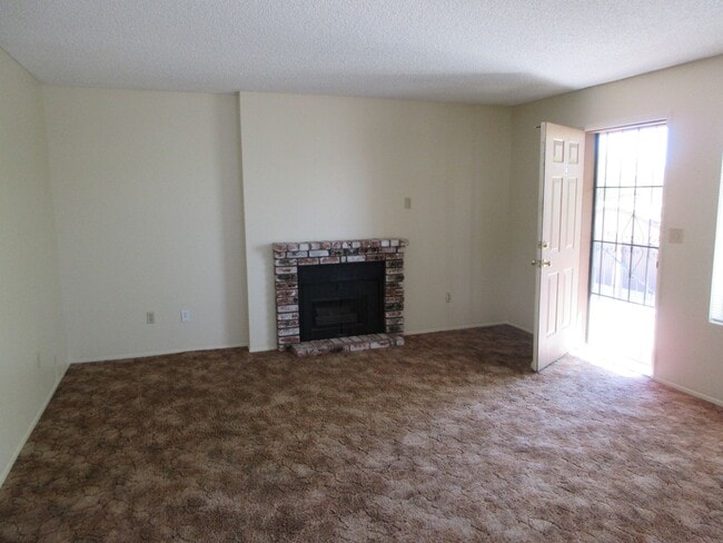 Photo - 1025 W Perdew Ave Unit 1025 Perdew Apt C