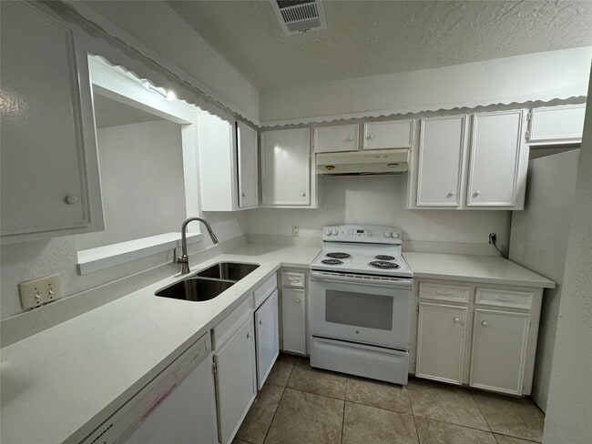 Photo - 9330 Tooley Dr