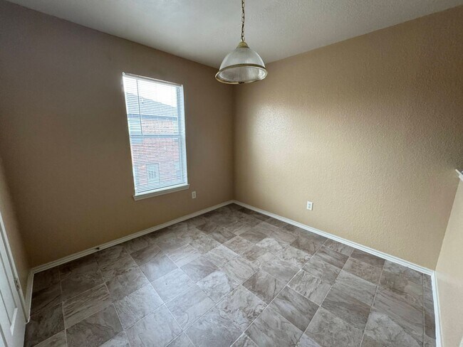 Photo - 3301 Hereford Ln Unit Apt C