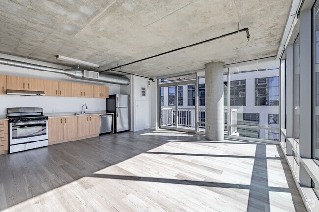 2BR, 1BA - 860SF - Kitchen