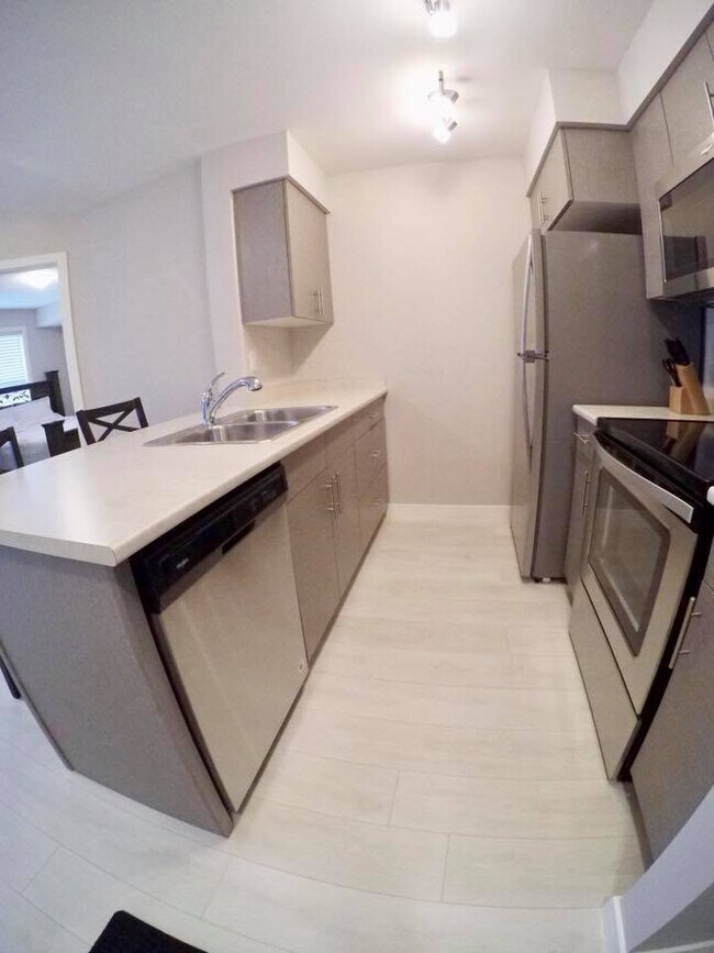 Photo - 5500 Mitchinson Way