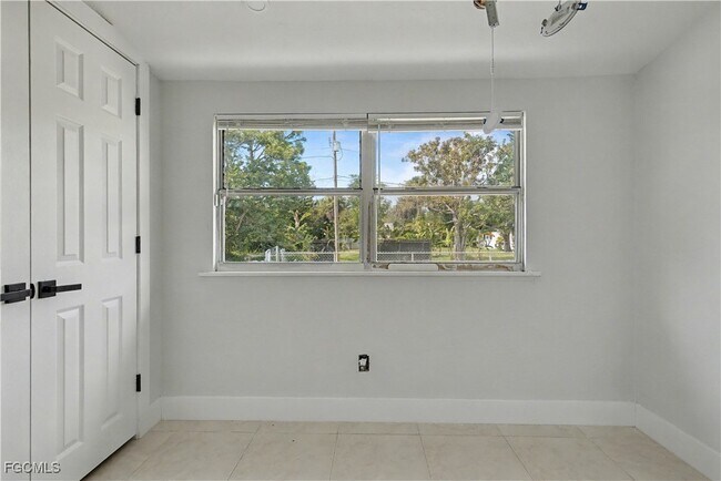 Photo - 138 Brooks Rd