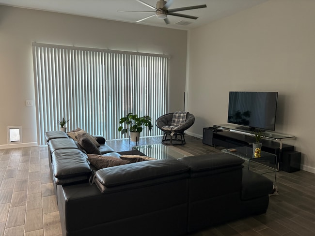 Photo - 37852 W San Clemente St