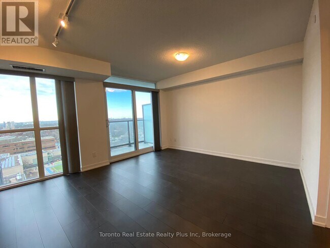 Photo - 125 Redpath Ave Unit 1111