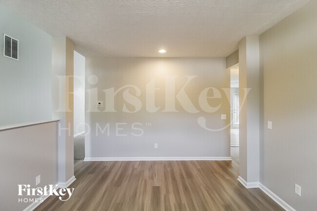 115 Foxlair Cir