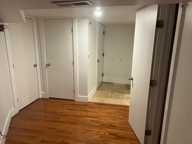 storage/closets - 2435 Beechwood Blvd Unit Basement