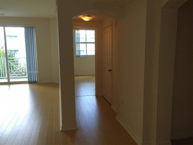 Photo - 9172 Collins Ave Unit 402