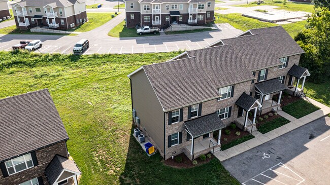 Photo - 195 Creekwood Ave