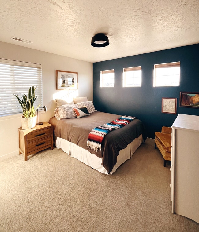 Photo - 16848 N Breeds Hill Ave